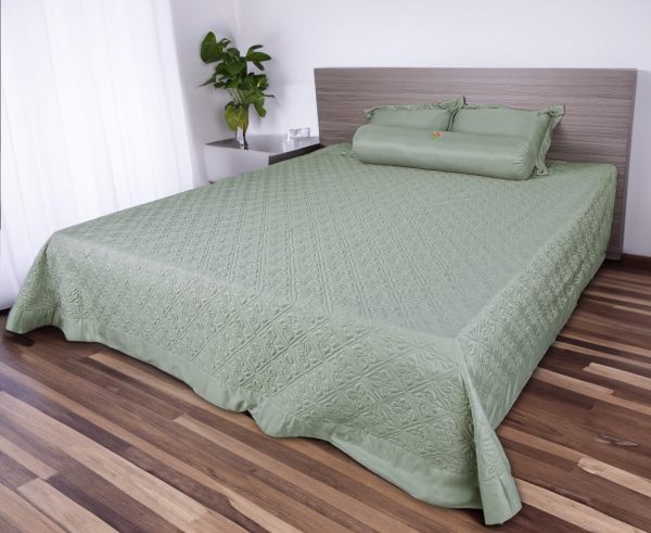 Bộ chăn ga Tencel Organic Xanh Rêu Thêu Hoa - Ảnh 2